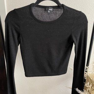 Aritzia Wilfred Long Sleeve Crop